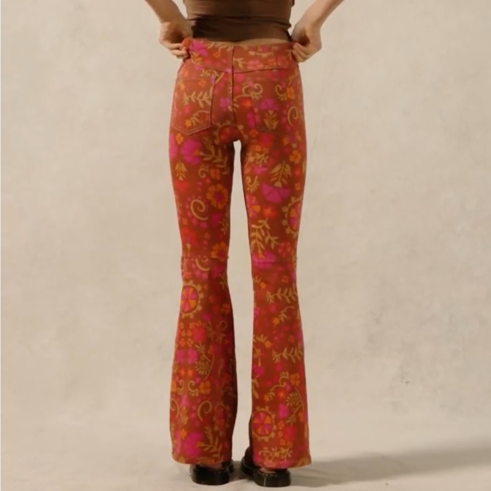 We the Free Penny floral pull on flares size 30 waist